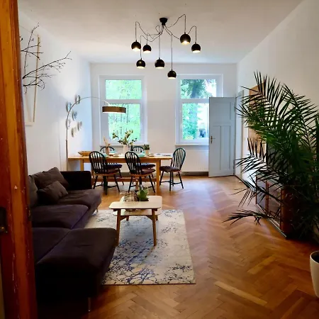 110 Qm Ferienwohnung Stadtvilla Halberstadt - Dem Tor Zum Harz Exterior photo